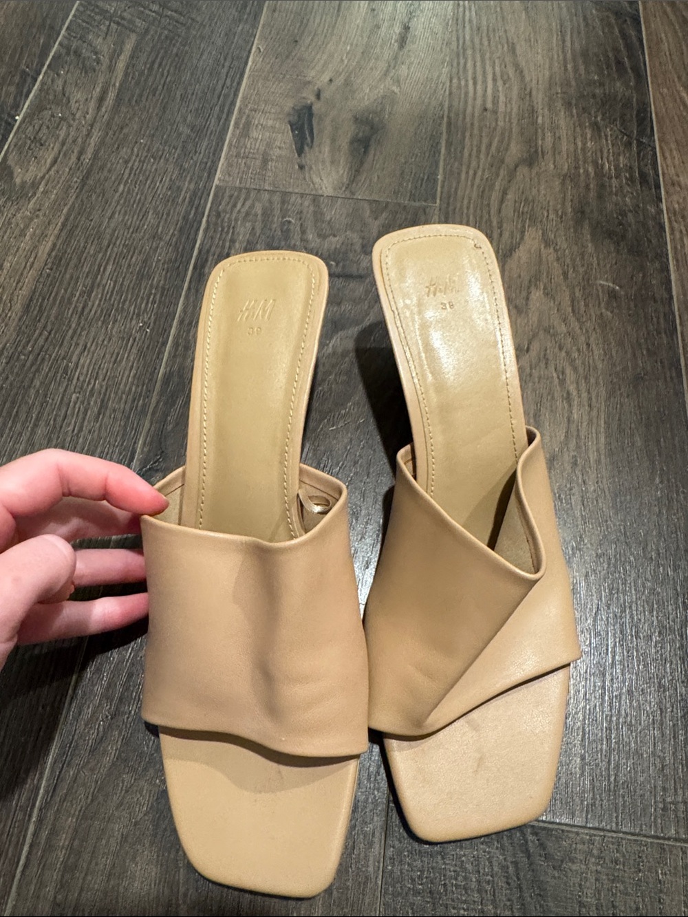 H&M Beige heel